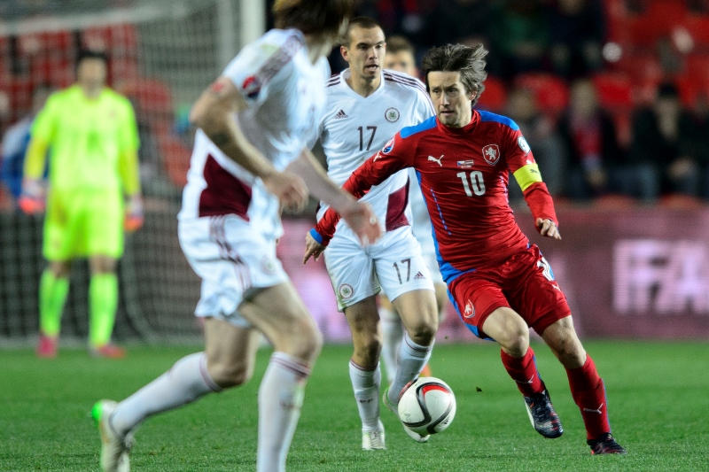 Kapitán české fotbalové reprezentace Tomáš Rosický. Kapitán české fotbalové reprezentace Tomáš Rosický.