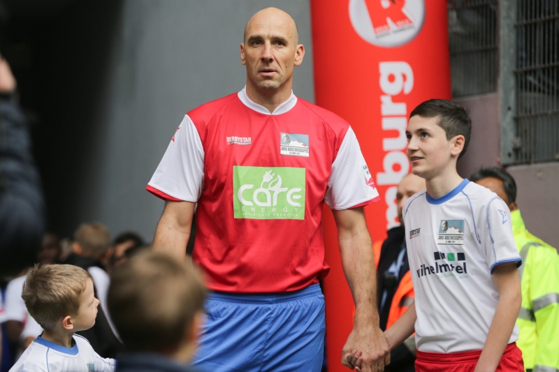 Někdejší reprezentační útočník Jan Koller se stále udržuje ve formě.