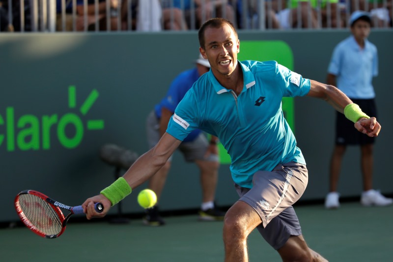 Tenista Lukáš Rosol prohrál na turnaji v Miami ve třetím kole se šestým nasazeným Davidem Ferrerem 4:6, 5:7. Tenista Lukáš Rosol prohrál na turnaji v Miami ve třetím kole se šestým nasazeným Davidem Ferrerem 4:6, 5:7.
