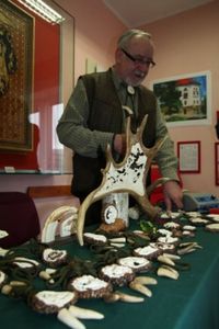 Miroslav Třmínek a jeho výrobky.