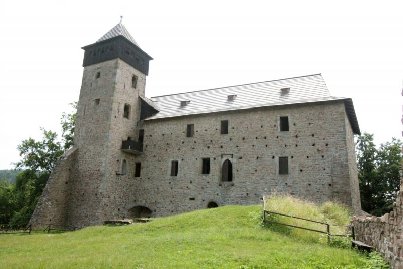 Gotický hrad Litice nad Orlicí byl založen v 13. století.