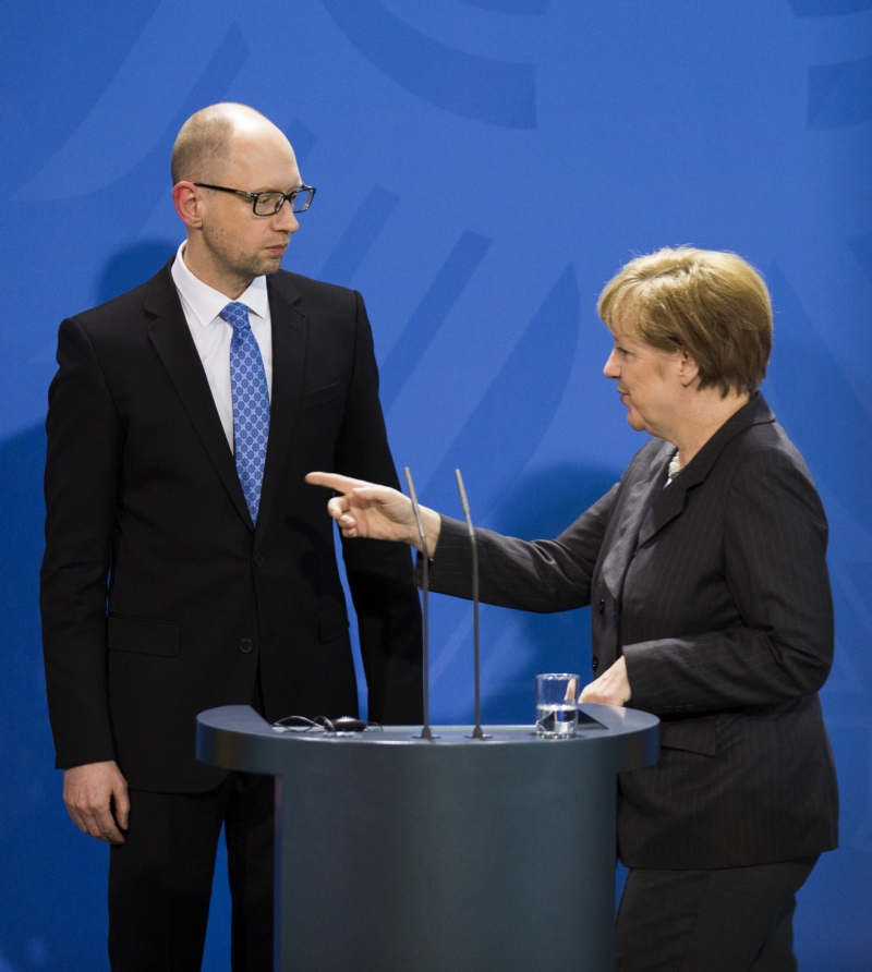 Angela Merkelová a Arsenij Jaceňuk.