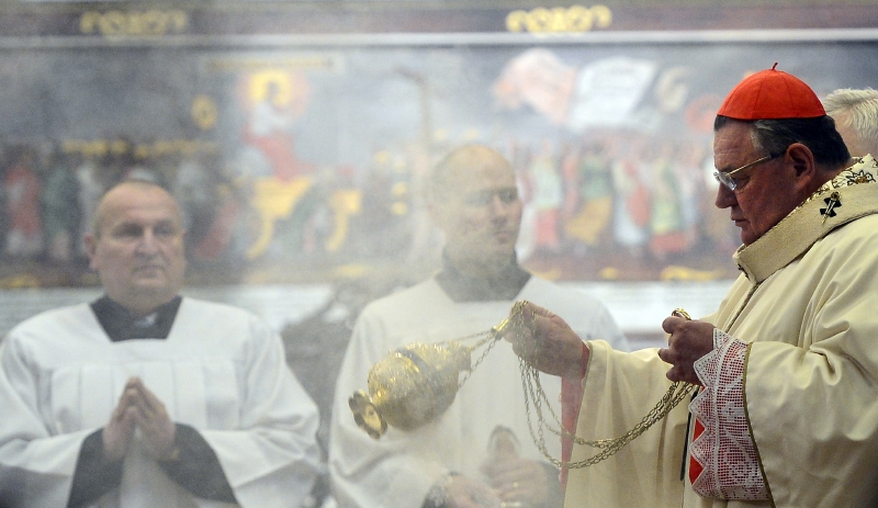 Velikonoční mši sloužil kardinál Dominik Duka. Velikonoční mši sloužil kardinál Dominik Duka.