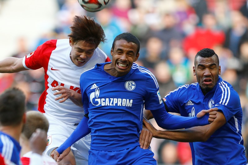 Utkání Augsburgu se Schalke gól nepřineslo.