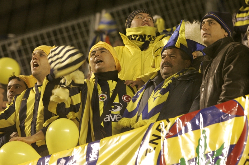 Fanoušci Fenerbahce Istanbul. Fanoušci Fenerbahce Istanbul.