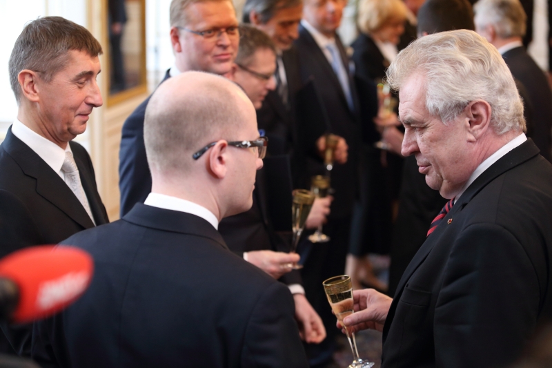 Bohuslav Sobotka (vlevo) a Miloš Zeman.