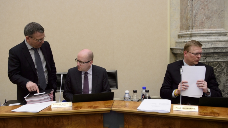 Vláda odložila rozhodnutí o květnové cestě prezidenta Miloše Zemana do Moskvy na oslavy 70. výročí konce druhé světové války na příští zasedání. Vláda odložila rozhodnutí o květnové cestě prezidenta Miloše Zemana do Moskvy na oslavy 70. výročí konce druhé světové války na příští zasedání.