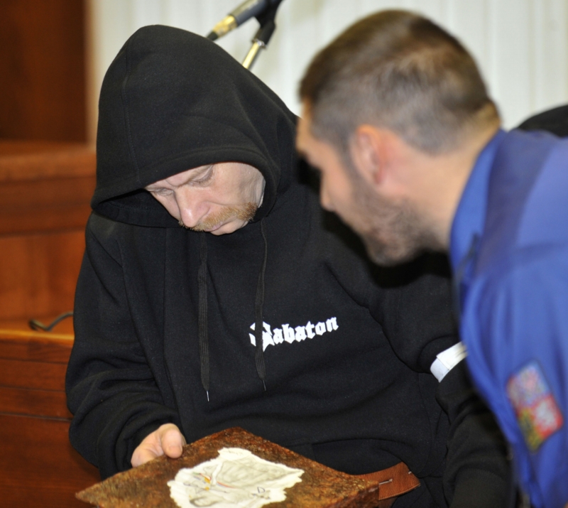 Bývalý elitní voják Viktor Štingl, který chtěl sexuálně zneužívat děti. Bývalý elitní voják Viktor Štingl, který chtěl sexuálně zneužívat děti.