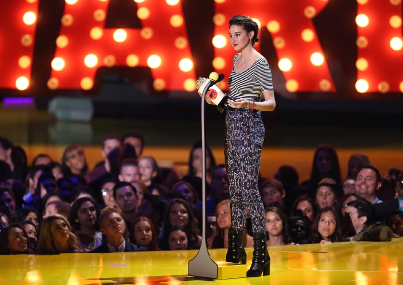 Snímek Hvězdy nám nepřály získal filmové ocenění MTV, herečka Shailene Woodleyová pak získala cenu za nejlepší výkon v hlavní roli.
