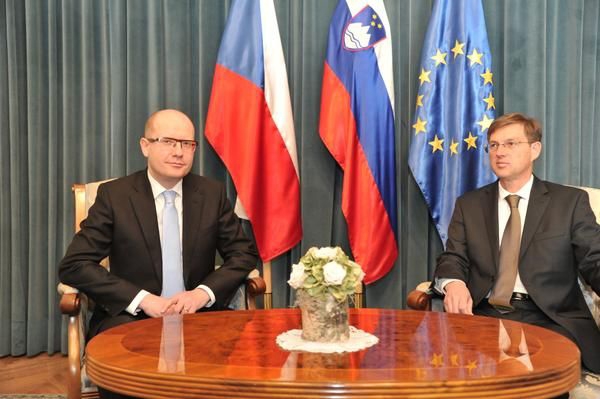 Premiér Bohuslav Sobotka a jeho slovinský protějšek Miro Cerar.