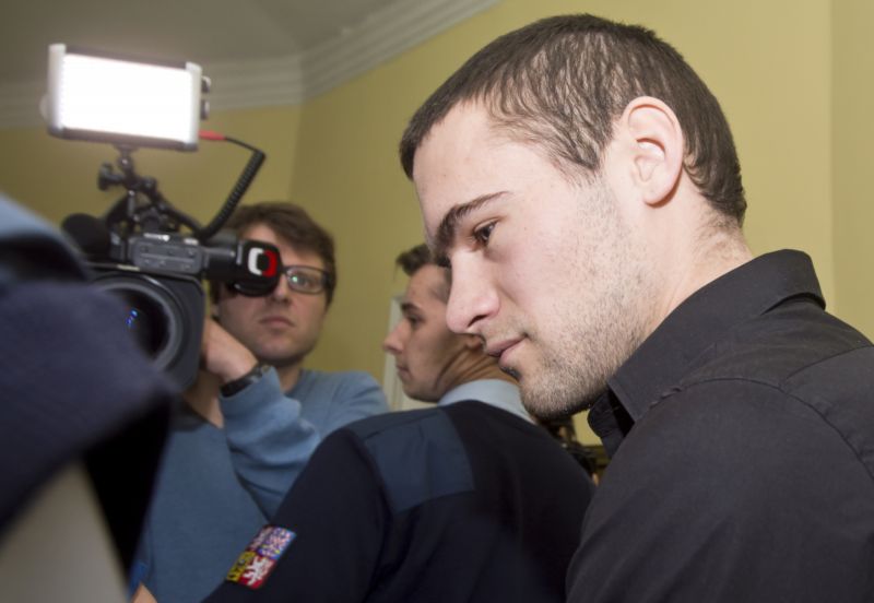 Marek Půček, který autem usmrtil na pražském Smíchově mladou ženu, dostal nižší trest. Marek Půček, který autem usmrtil na pražském Smíchově mladou ženu, dostal nižší trest.