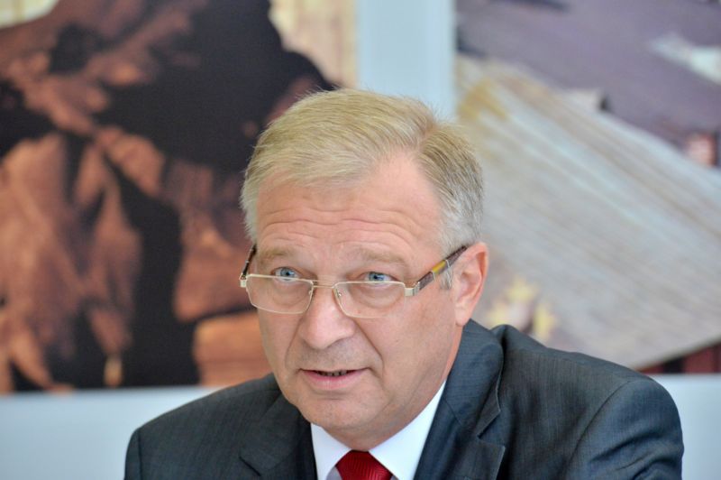 Bývalý ministr obrany Vlastimil Picek.