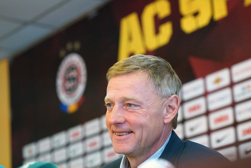 Nový trenér Sparty Zdeněk Ščasný. Nový trenér Sparty Zdeněk Ščasný.