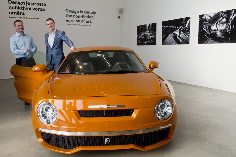 Zajímavý model navrhl designér Petr Novaque.