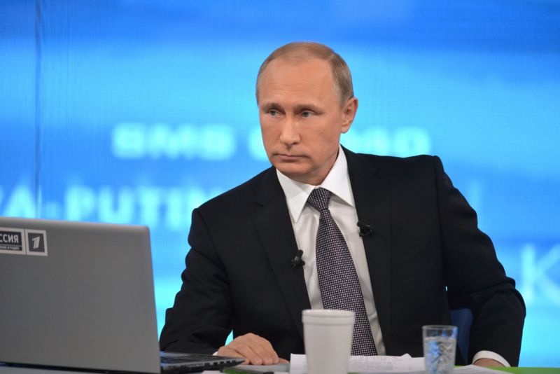 Ruský prezident Vladimir Putin při televizní besedě.