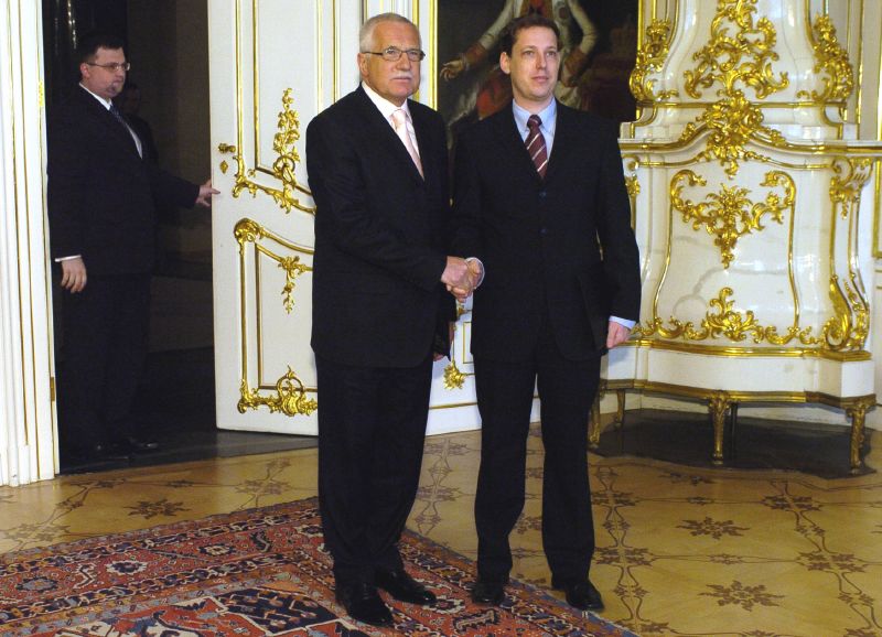 Václav Klaus (vlevo) a Stanislav Gross.