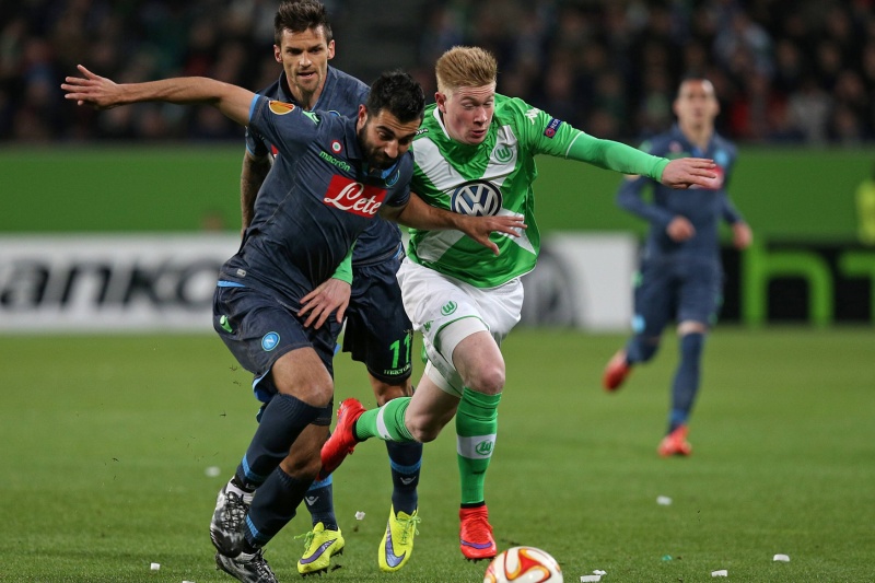 Neapol porazila Wolfsburg 4:1.