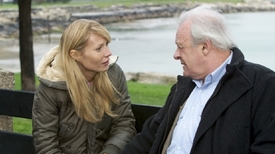 Gwyneth Paltrowová a Anthony Hopkins ve filmu Důkaz.