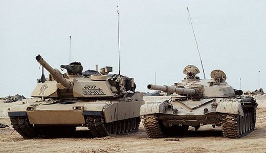 Ojedinělá podívaná na T-72 a M1A1 Abrams vedle sebe.