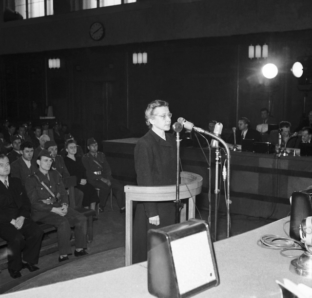 Milada Horáková před Státním soudem, 31. května 1950.