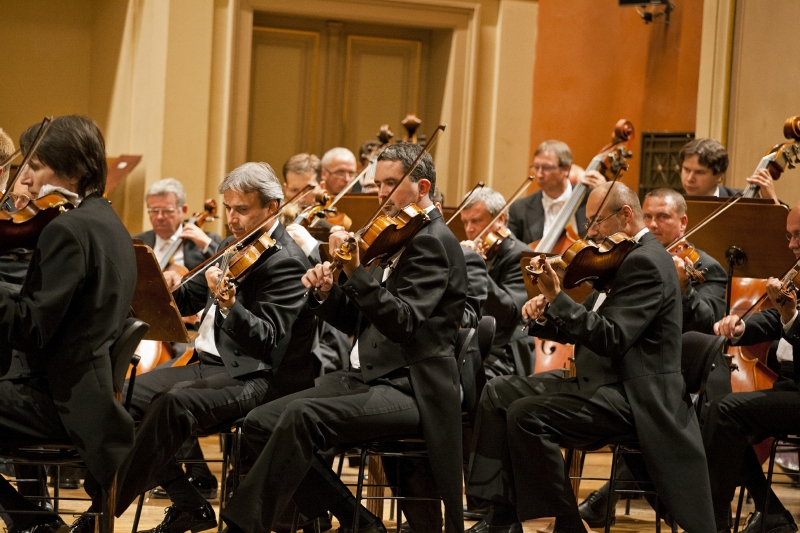 Česká filharmonie doprovodí sólisty z broadwayských divadel.