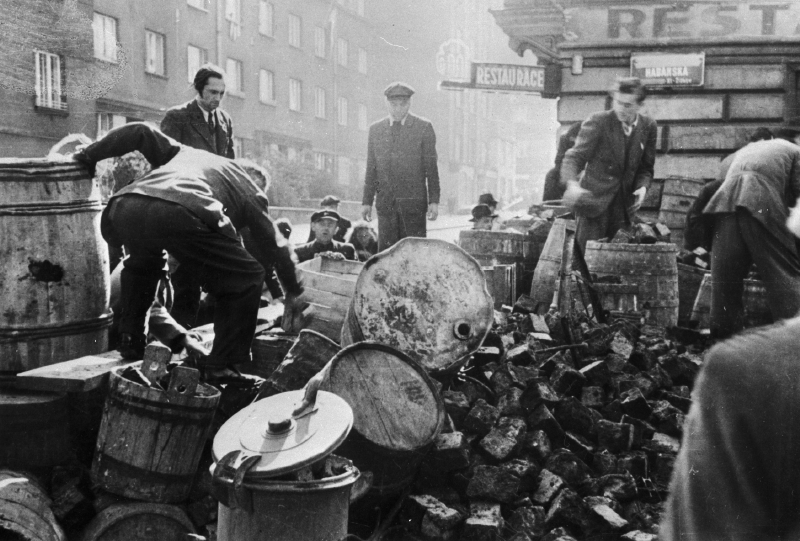 Pražské povstání probíhalo od 5. do 9. května 1945.