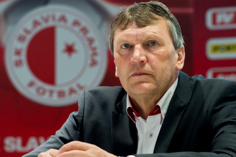 Miroslav Beránek zůstává hlavním koučem pražské Slavie.