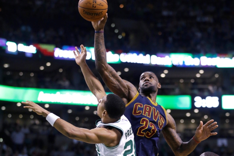 Basketbalisté Clevelandu postoupili do druhého kola play off.