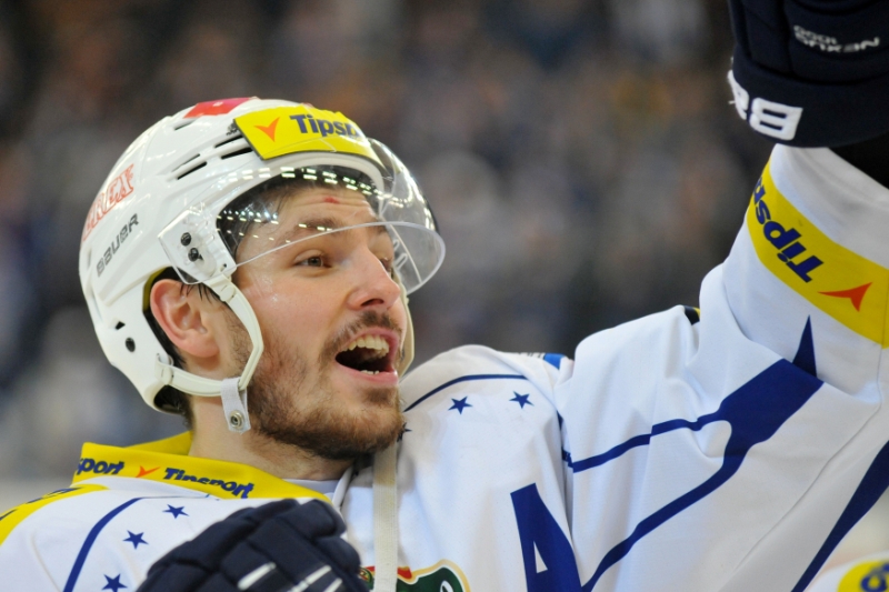 Obránce Michal Kempný.