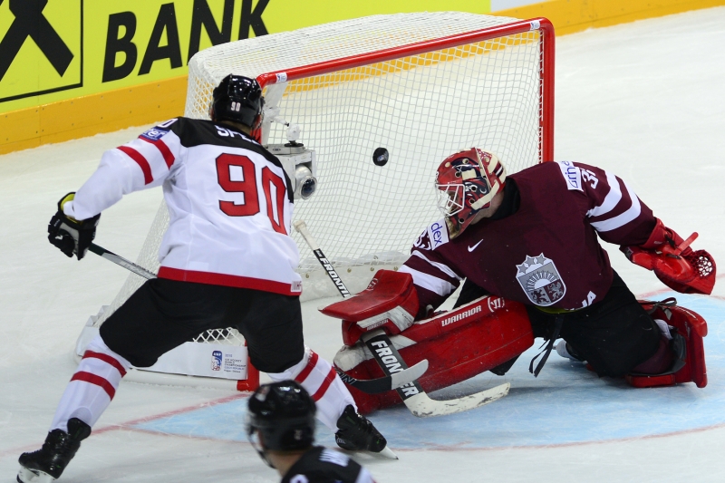 Jason Spezza zařídil Kanadě vítězný vstup do turnaje.