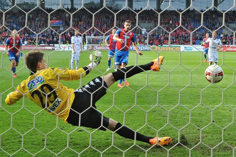 Jan Kovařík pomohl Viktorii k výhře gólem a asistencemi.