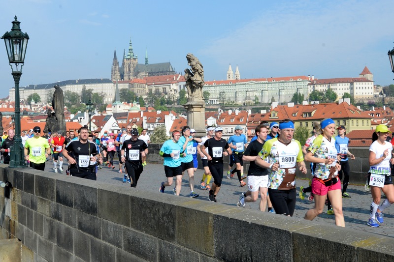 Pražský mezinárodní maraton.
