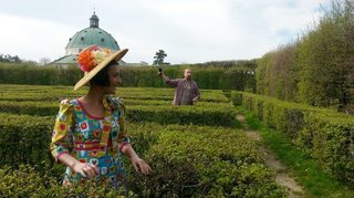 Herečka Lenka Kočišová a fotograf David Prošvic.