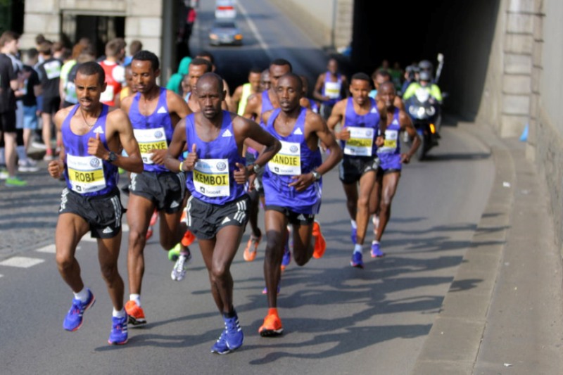 Pražský maraton 2015 měl znovu vítěze pocházející z Keni a Etiopie.