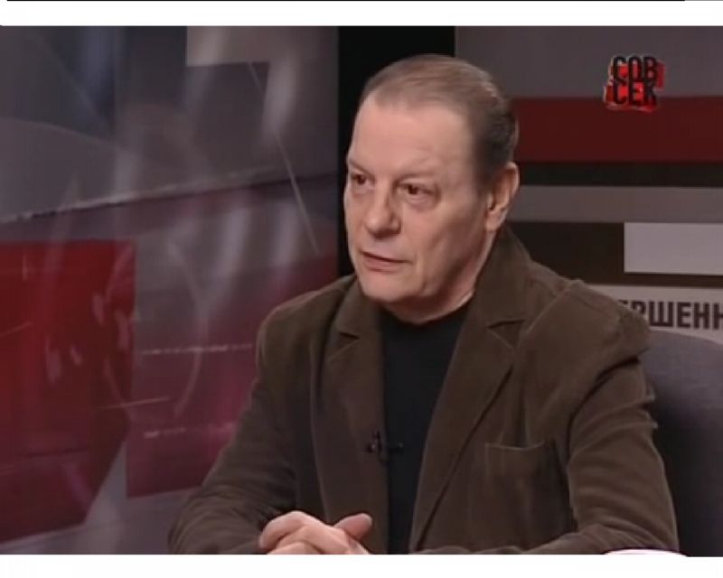 Alexandr Burdonskij, vnuk Josifa Stalina, který je režisérem Ústředního armádního divadla v Moskvě.