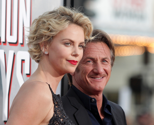 Charlize a Seanovi to společně velmi sluší.