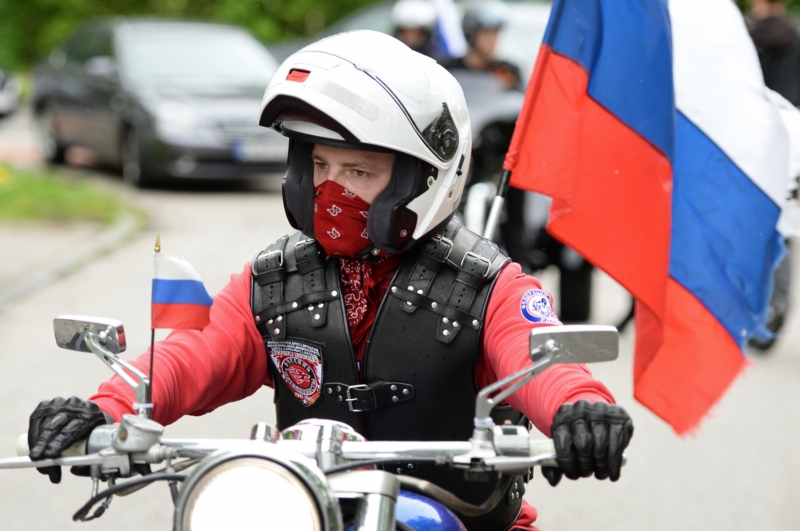 Ruský motorkářský klub Noční vlci dorazil do Německa. Ruský motorkářský klub Noční vlci dorazil do Německa.