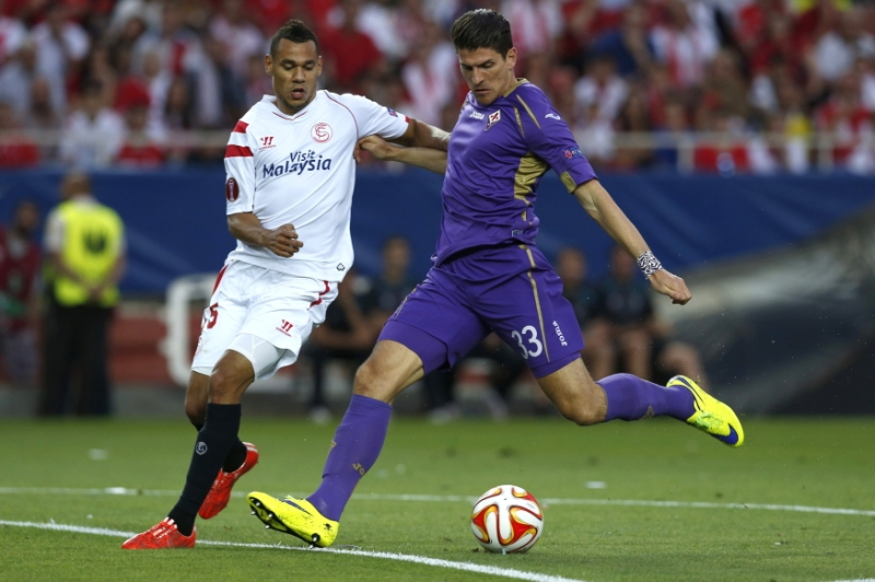 Sevilla doma dokázala porazit italskou Fiorentinu a nakročit do finále.