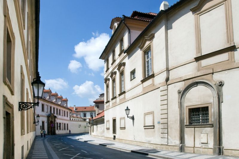 Kolovratský a Valdštejnský palác. Kolovratský a Valdštejnský palác.