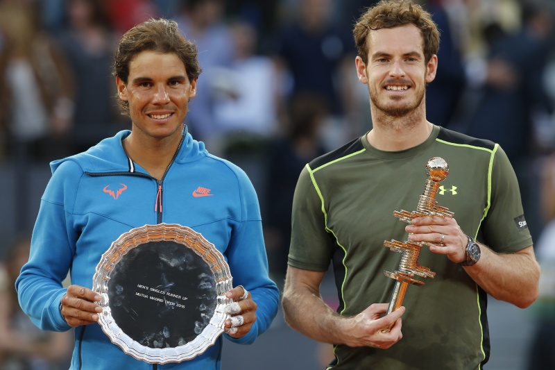 Finálová dvojice Rafael Nadal a vítězný Andy Murray. 