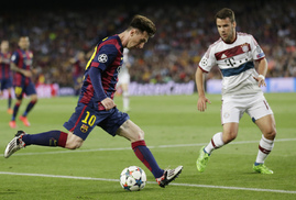 Lionel Messi v zápase s Bayernem.
