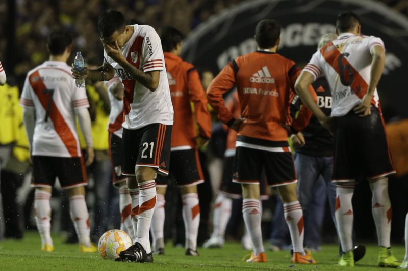 Hráče River Plate zasáhl "pepřák".