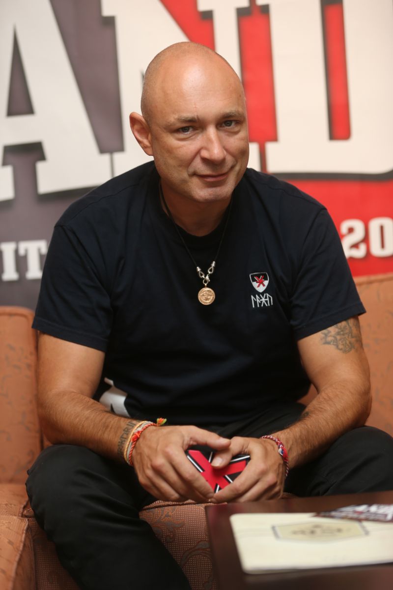 Kontroverzní zpěvák Daniel Landa.