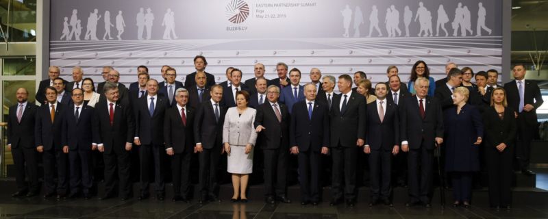 Summit Východního partnerství v čele s lotyšskou premiérkou Laimdotou Straujumaovou. Summit Východního partnerství v čele s lotyšskou premiérkou Laimdotou Straujumaovou.