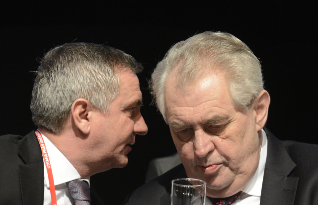 Prezident Miloš Zeman a jeho kancléř Vratislav Mynář.