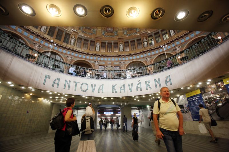 Fantova kavárna na pražském hlavním nádraží.