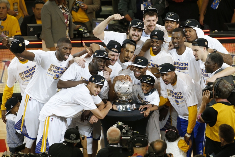 Basketbalisté Golden State postoupili po čtyřiceti letech do finále NBA.