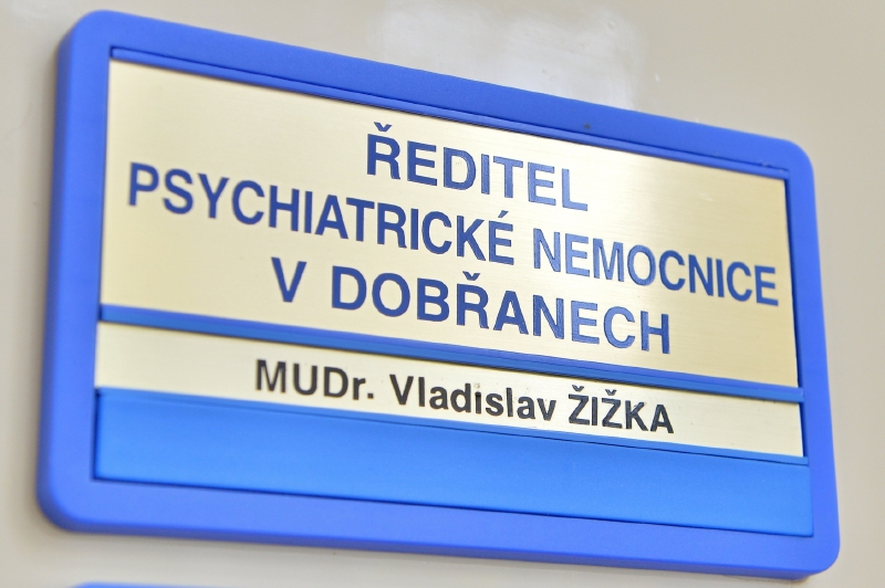 Ředitel dobřanské nemocnice byl ve středu odvolán. Zaměstnanci proti rozhodnutí podali petici.
