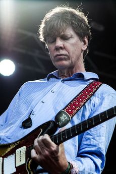Thurston Moore ukázal všem, že je s ním třeba stále počítat.