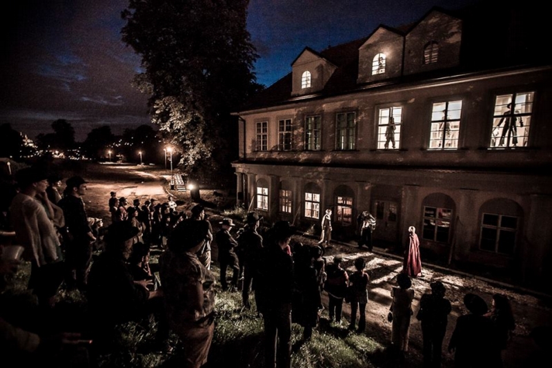 Představení Golem souboru Tygr v tísni, v prostorách Vily Štvanice.